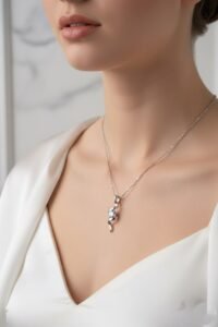 twisted-bloom-sparkle-pendant