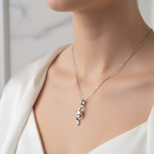 Twisted Bloom Sparkle Pendant