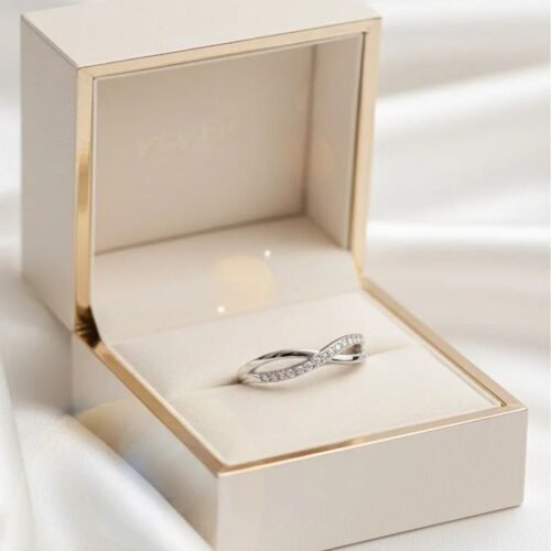 Twisted Radiance Pavé Ring